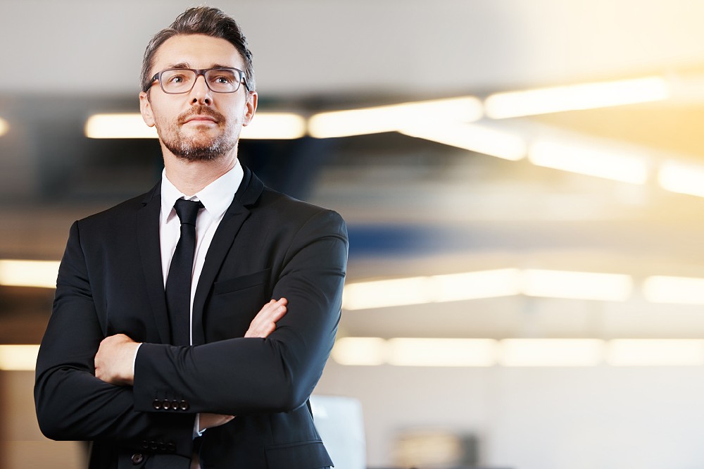 霸王茶姬90後創始人(rén)，“入職”海(hǎi)底撈，年(nián)薪120萬